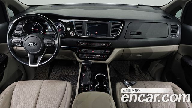 Kia Canival 2020 — photo 7