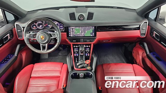 Porsche Cayenne 2022 — photo 10
