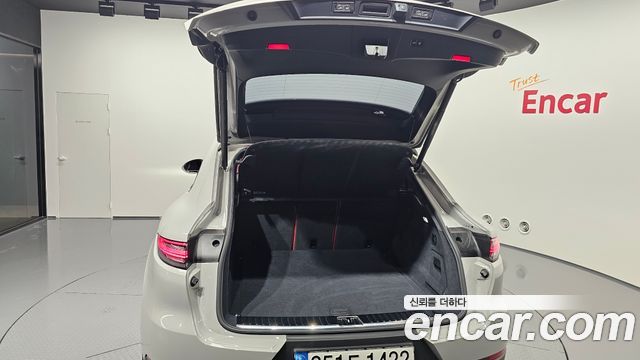 Porsche Cayenne 2022 — photo 35