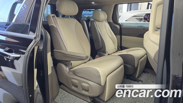 Kia Canival 2025 — photo 17