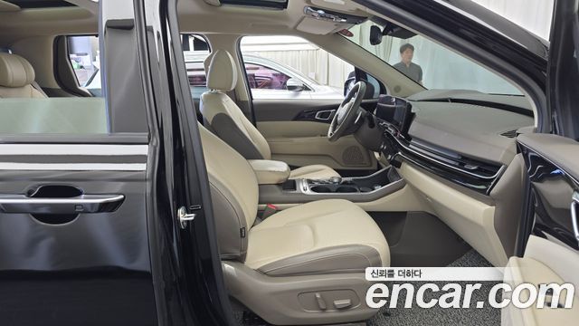Kia Canival 2025 — photo 16