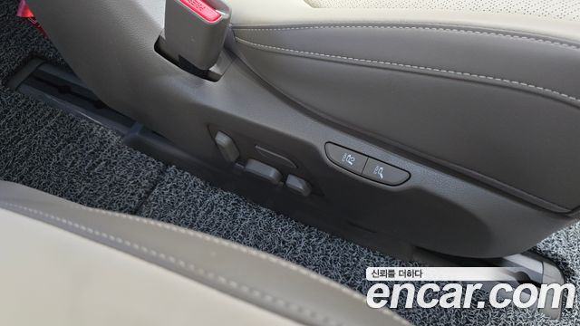 Kia Canival 2025 — photo 35