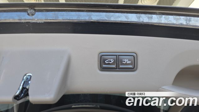 Kia Canival 2025 — photo 36
