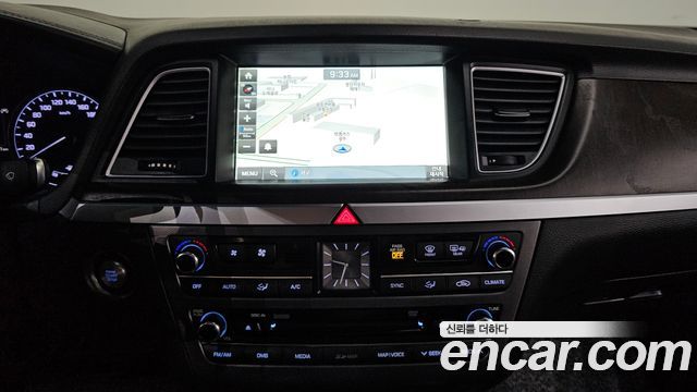 Hyundai Genesis 2016 — photo 20