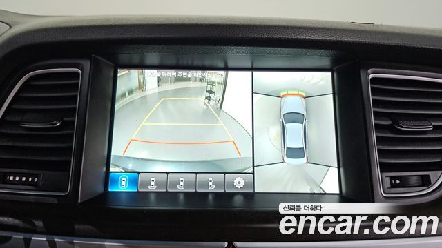 Hyundai Genesis 2016 — photo 21