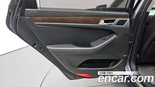 Hyundai Genesis 2016 — photo 15