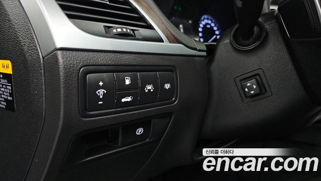 Hyundai Genesis 2016 — photo 27