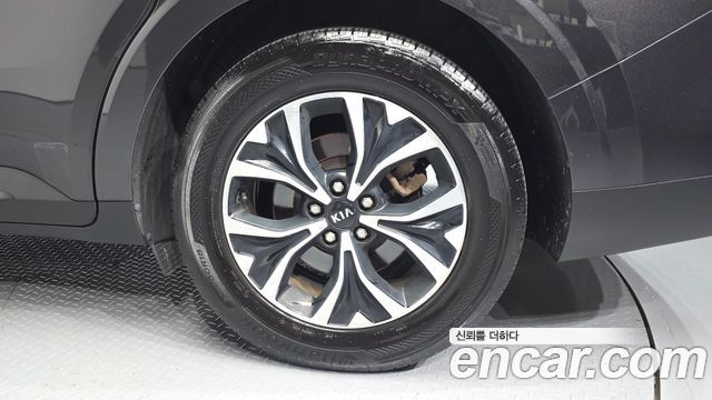Kia Canival 2021 — photo 5