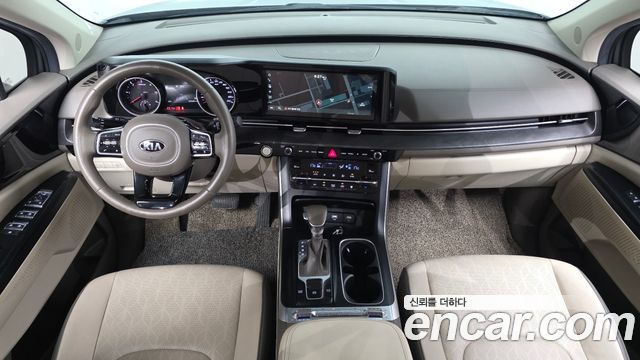 Kia Canival 2021 — photo 10