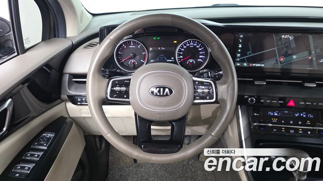 Kia Canival 2021 — photo 20