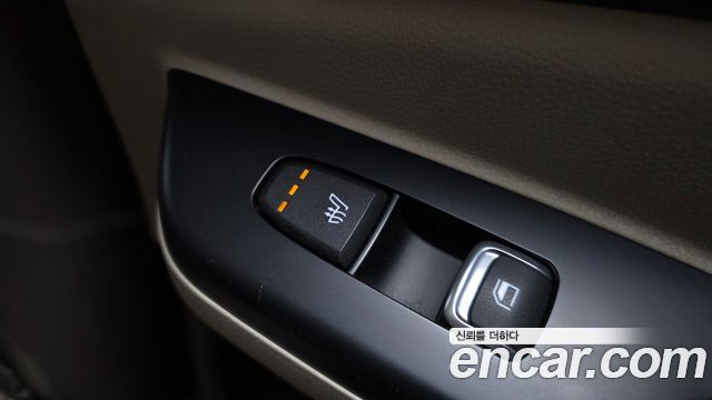 Kia Canival 2021 — photo 25