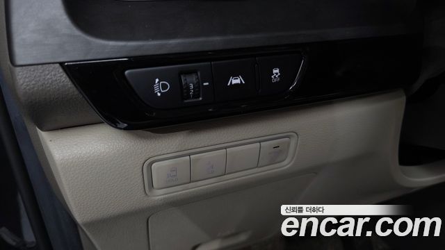 Kia Canival 2021 — photo 29