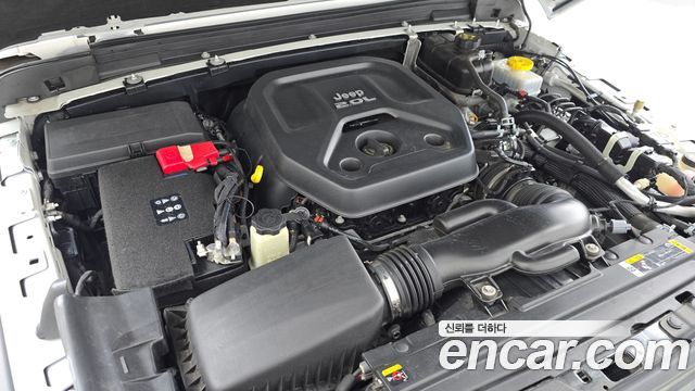 Jeep Wrangler 2022 — photo 6