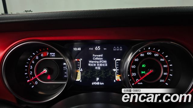 Jeep Wrangler 2022 — photo 11
