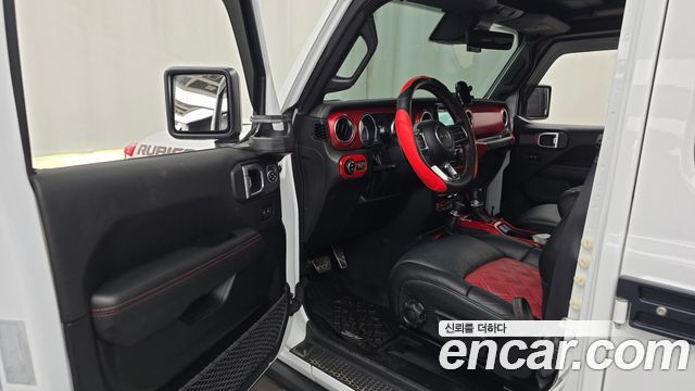 Jeep Wrangler 2022 — photo 13