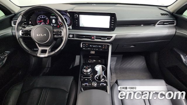 Kia K5 2022 — photo 10