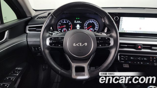 Kia K5 2022 — photo 18