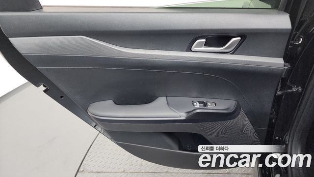 Kia K5 2022 — photo 15