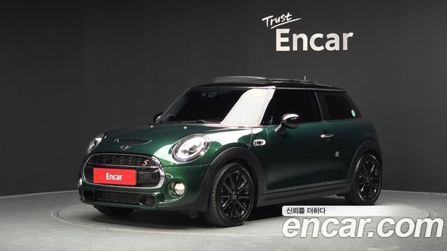 Mini Cooper 2019 — photo 1