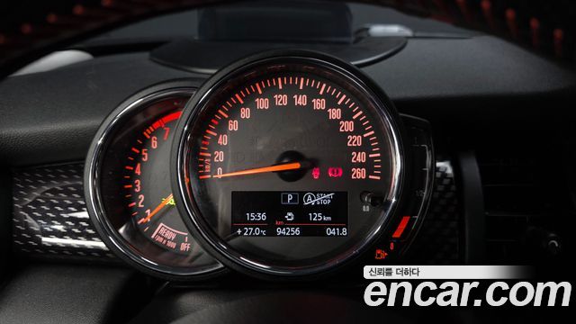 Mini Cooper 2019 — photo 11