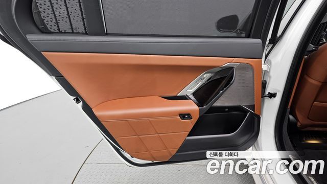 BMW 7-Series 2023 — photo 15