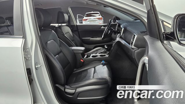 Kia Sportage 2022 — photo 11