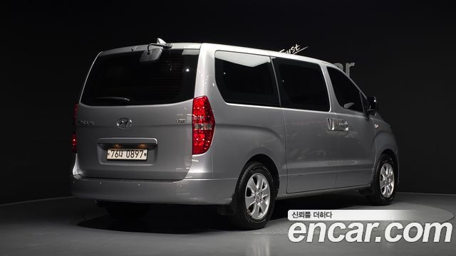 Hyundai Starex 2020 — photo 2