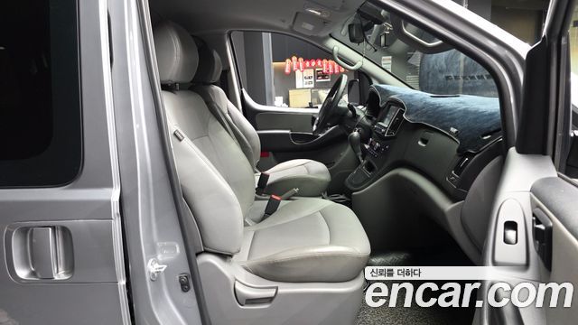 Hyundai Starex 2020 — photo 17