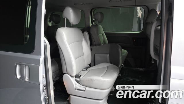 Hyundai Starex 2020 — photo 18