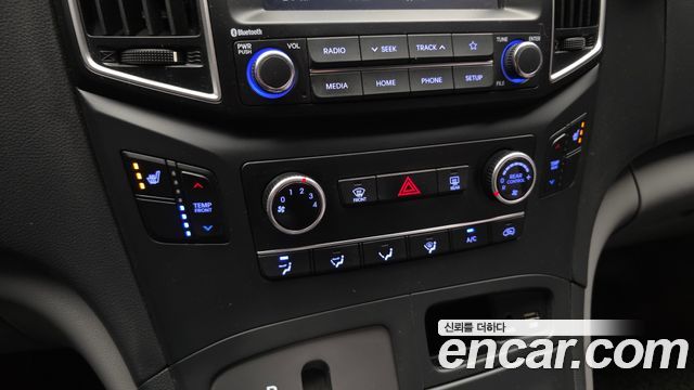 Hyundai Starex 2020 — photo 23