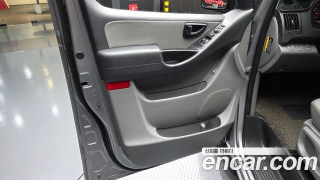 Hyundai Starex 2020 — photo 15