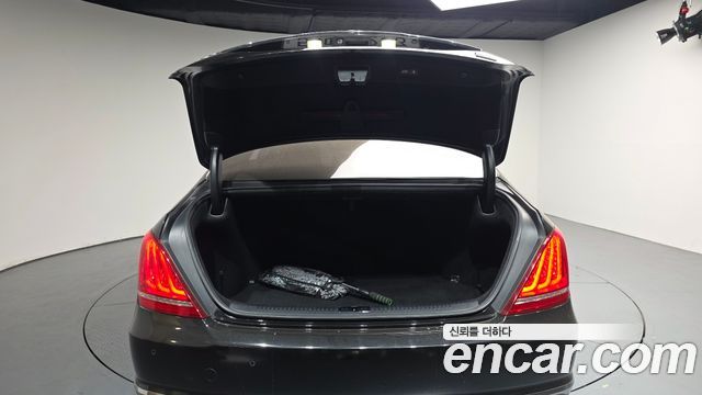 Genesis EQ900 2018 — photo 26