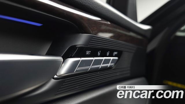 Genesis EQ900 2018 — photo 35