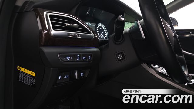 Genesis EQ900 2018 — photo 39