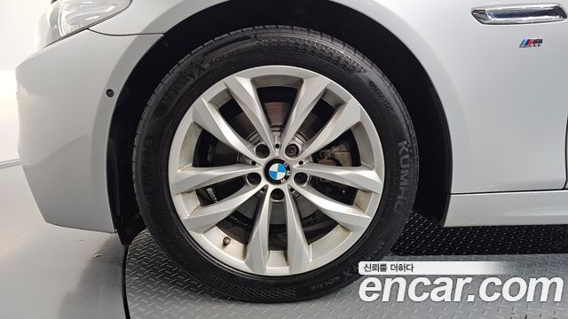 BMW 5-Series 2016 — photo 5
