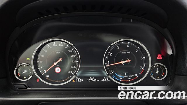 BMW 5-Series 2016 — photo 11