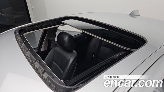 BMW 5-Series 2016 — photo 31