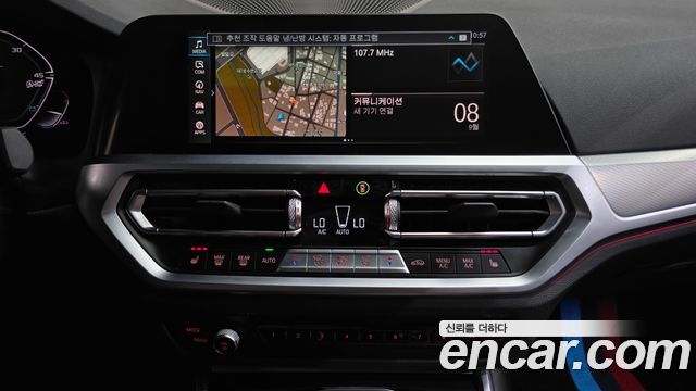 BMW 3-Series 2022 — photo 18