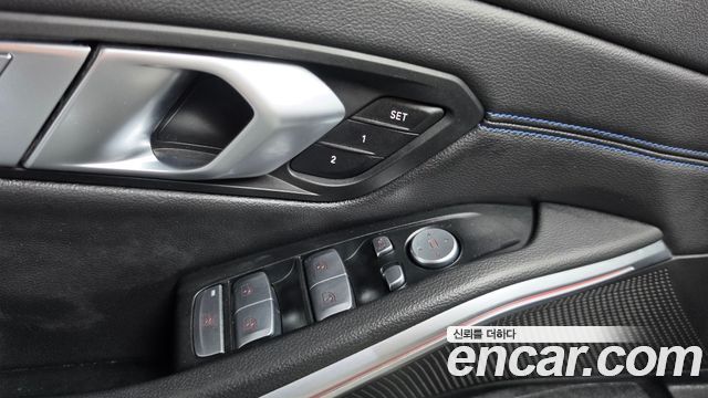 BMW 3-Series 2022 — photo 21
