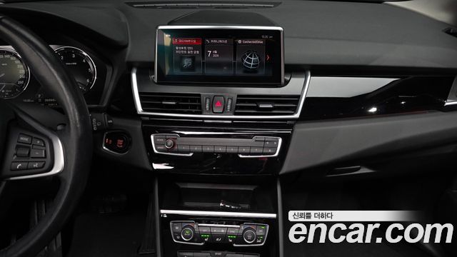 BMW 2-Series 2021 — photo 20