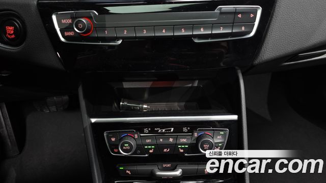 BMW 2-Series 2021 — photo 23
