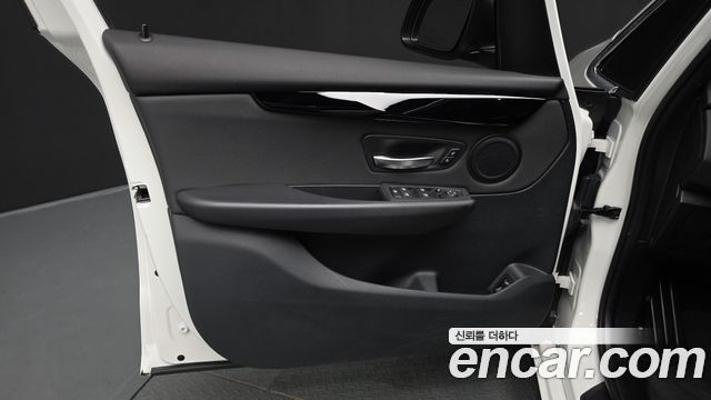 BMW 2-Series 2021 — photo 14