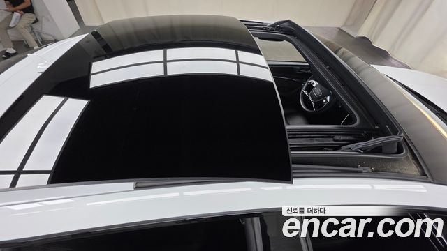 Audi A7 2022 — photo 18