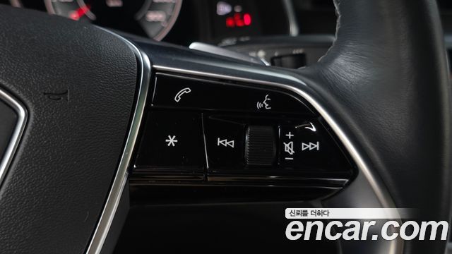 Audi A7 2022 — photo 23