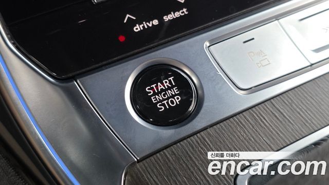 Audi A7 2022 — photo 31