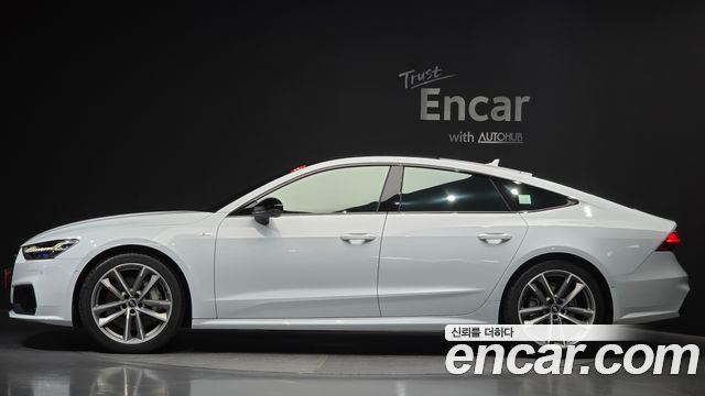 Audi A7 2022 — photo 38