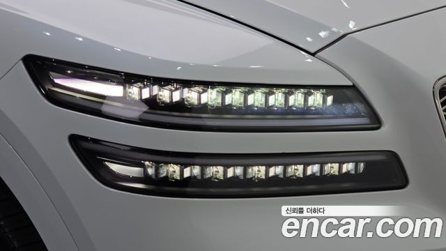 Genesis GV80 2024 — photo 8
