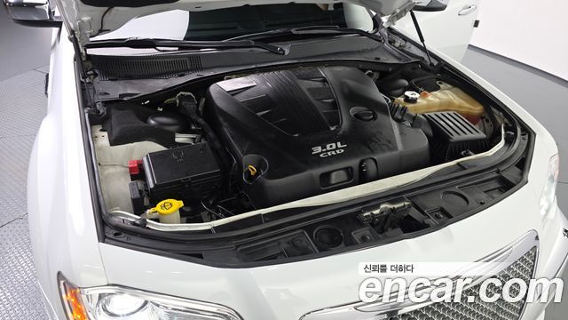 Chrysler 300C 2014 — photo 6