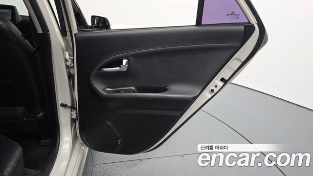 Kia morning 2012 — photo 15