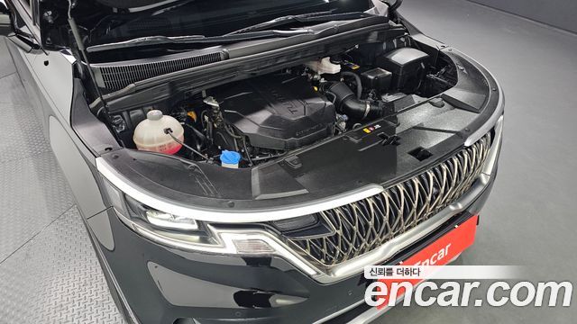 Kia Canival 2023 — photo 6